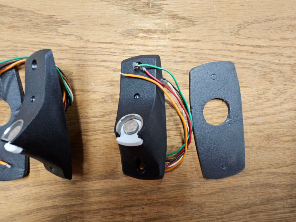 Surface mount outdoor Tag Reader w/ LED ibutton Qty 2