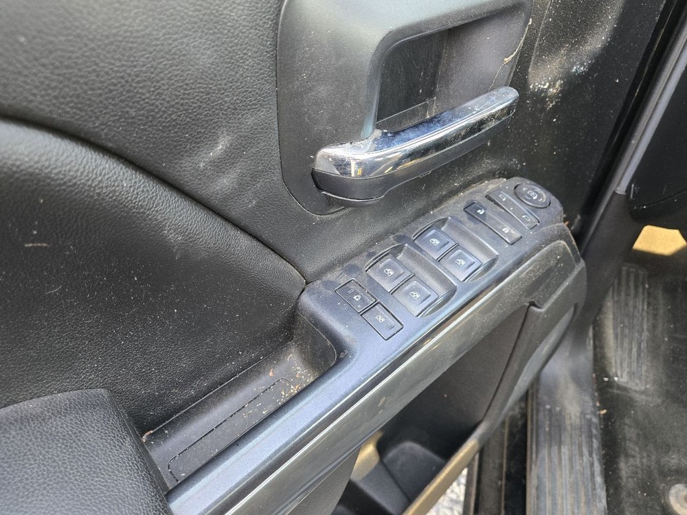 UPPER SILVRDO15 2017 Glove Box 12381360