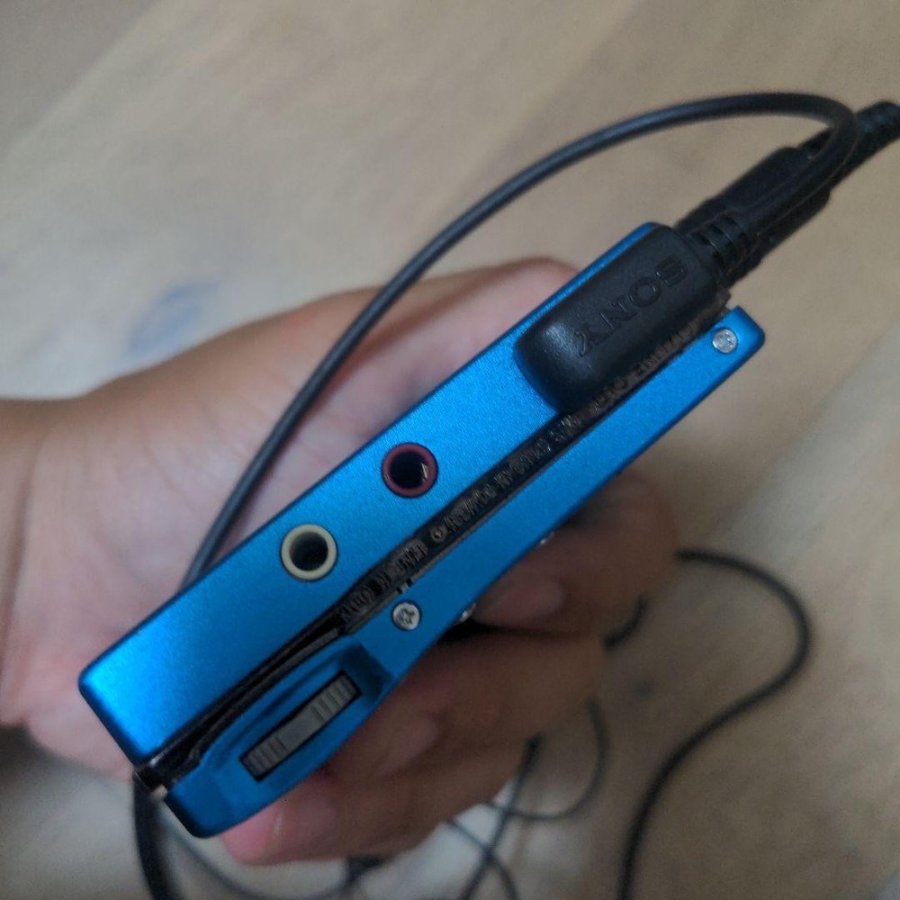 Sony Md Walkman Mz-R900 Adapter Attached