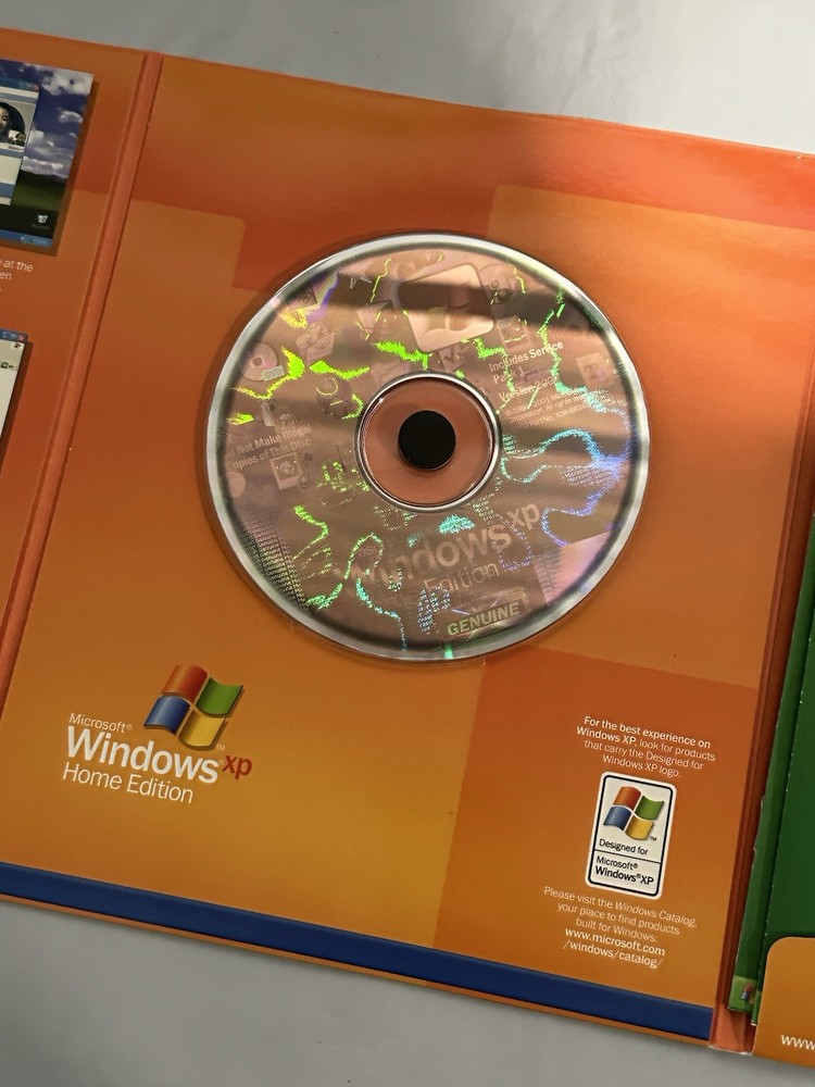 Microsoft Windows XP Home Edition - Full Version with Service Pack 2 CD-ROM