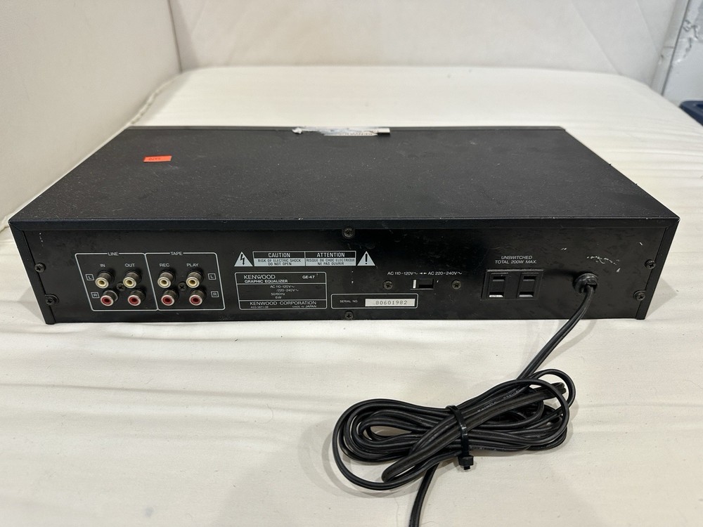Kenwood Graphic Equalizer GE-47 POWERS ON