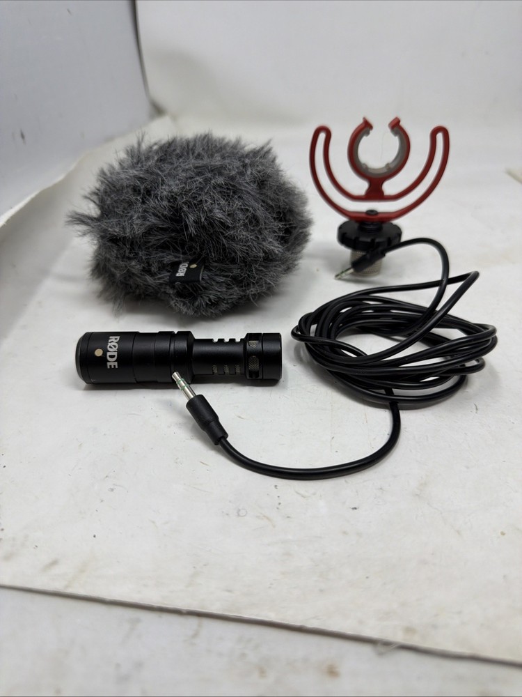 Rode VideoMicro On-Camera Mic: Shock Mount, Wind Screen and Extension Cable
