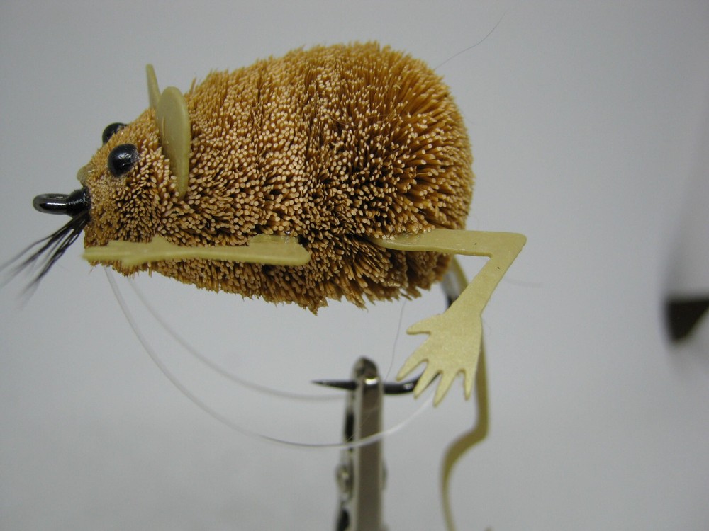 DEERHAIR 4 LEGGED MOUSE PATTERN