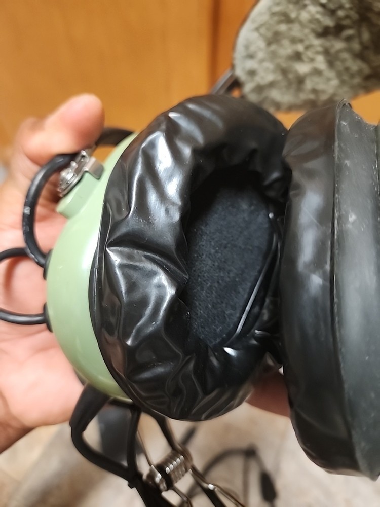 David Clark TSO-C58a Aviation Headset Model M-4 UNTESTED