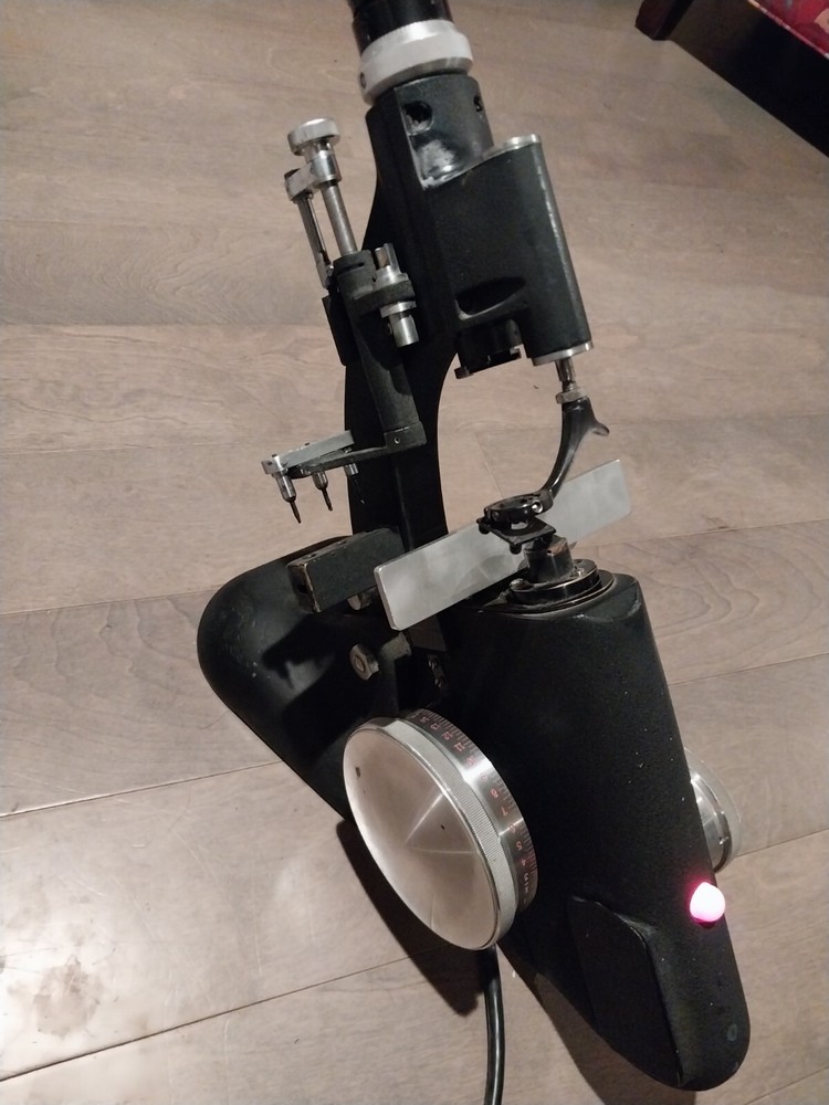 Baush Lomb Model 70 Vertometer