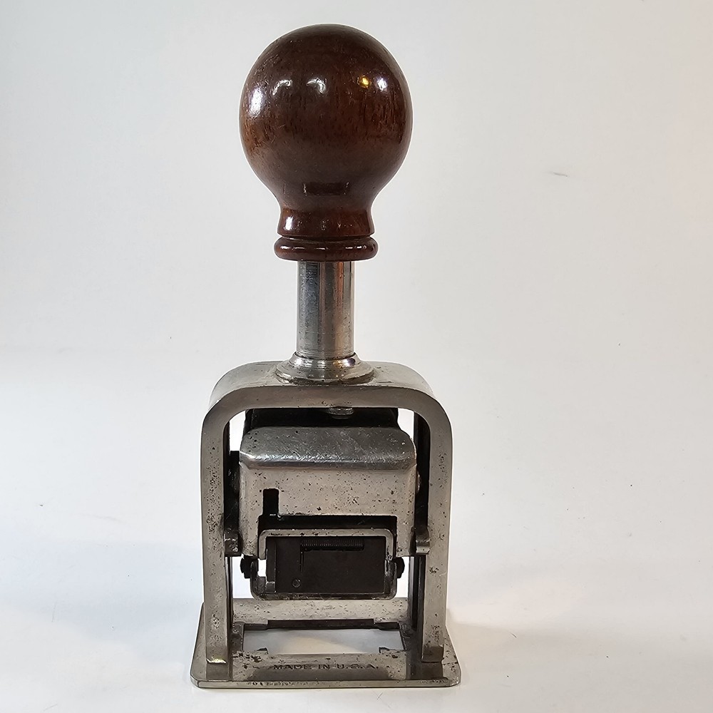 VINTAGE ROBERTS NUMBERING MACHINE MODEL 49A