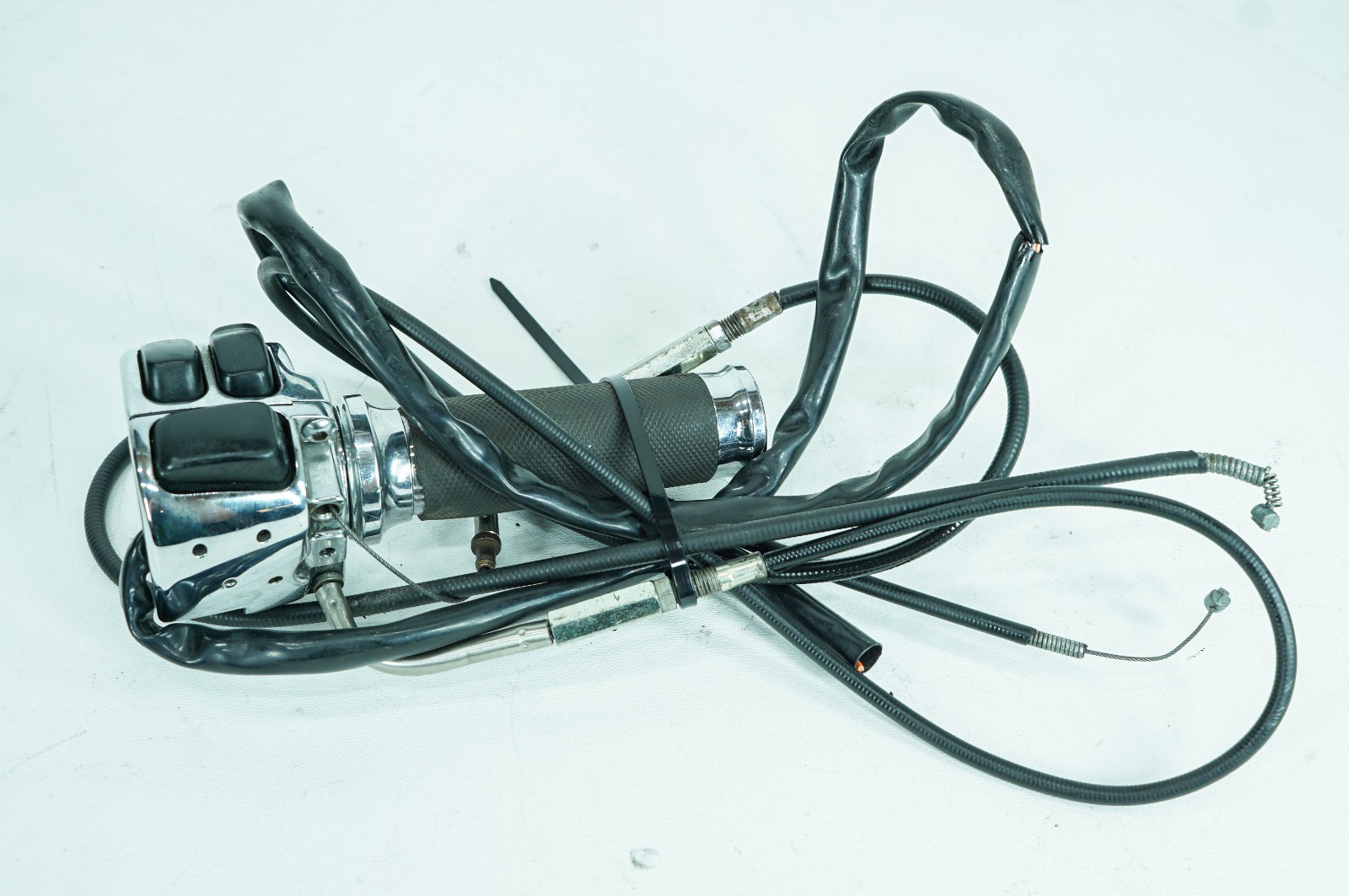 08 Harley Street Glide Touring OEM Right Engine Start Kill Switches Controls