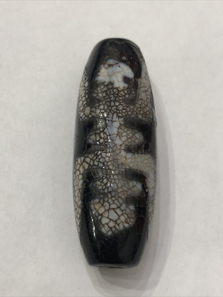 Very Old Tibetan Agate "Double Longevity" Dzi Bead
