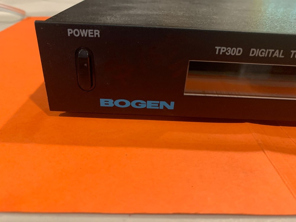 BOGEN DIGITAL AM/FM TUNER TP-30D