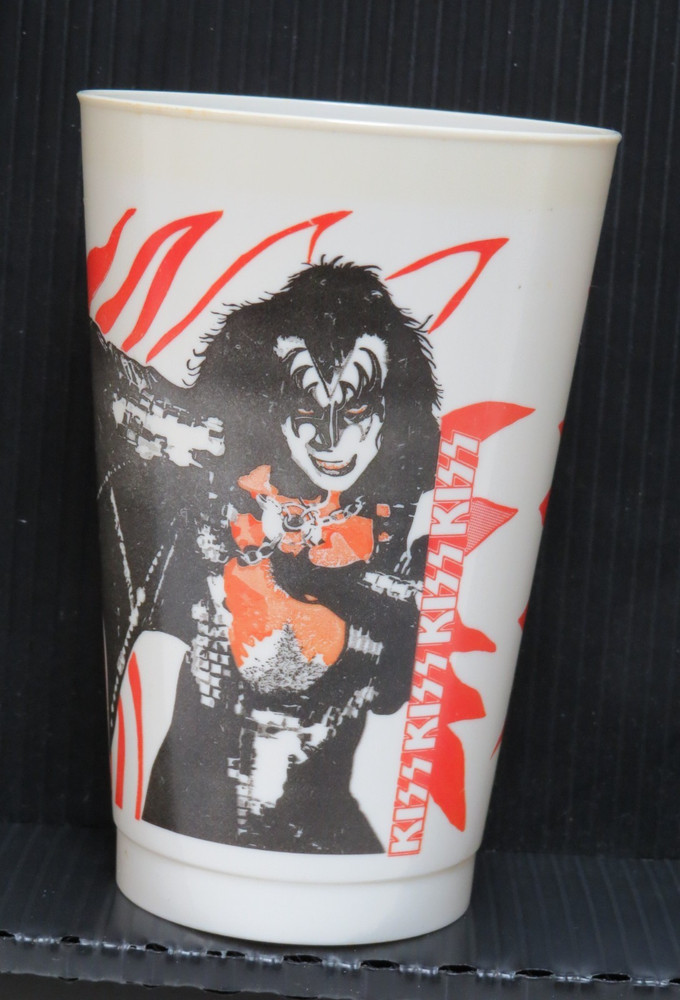 KISS MAJIK MARKET CUP GENE SIMMONS #1 1978 AUCOIN