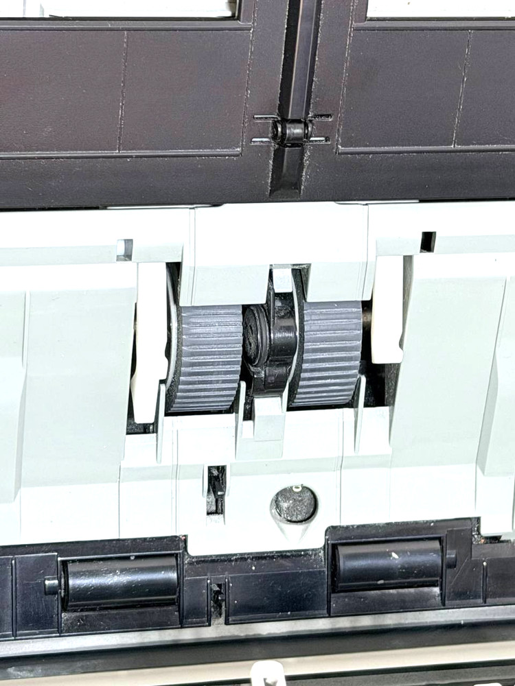 Fujitsu Fi-6240 Flatbed Duplex Document Scanner