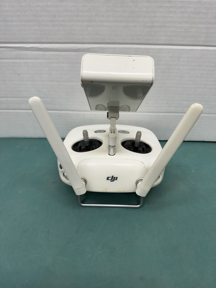 DJI Phantom 3 Remote Controller – Official OEM Part GL300B UNTESTED FO PARTS