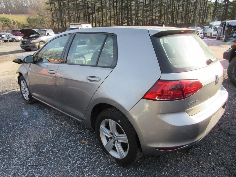 GOLF 2017 Glove Box 1017546