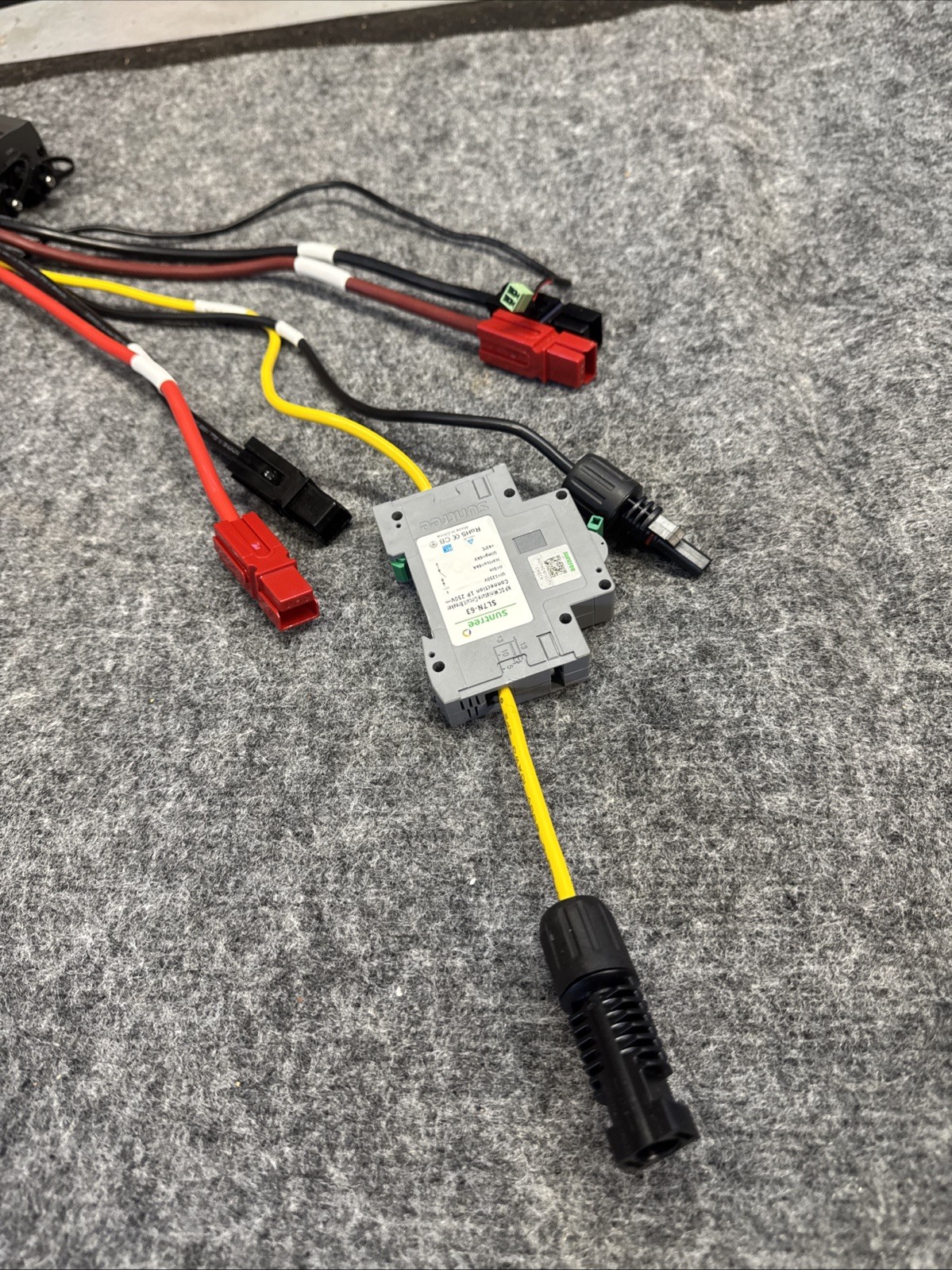 Renogy 12V 50A DC-DC Battery Charger w/MPPT Solar Input RV Marine Camping REGO