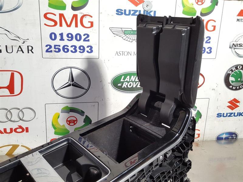 RANGE ROVER VELAR L560 CENTRE CONSOLE