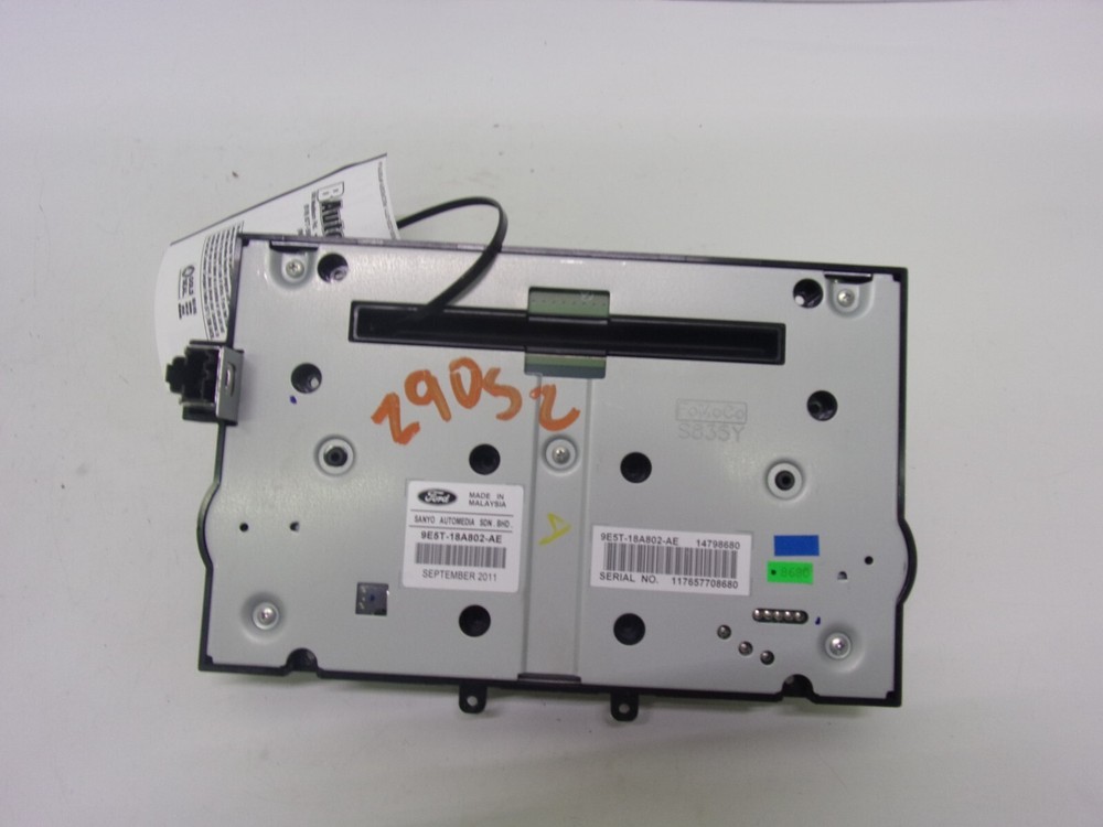FORD FUSION 2010-2012 A/V Equipment control panel, w/o navigation system