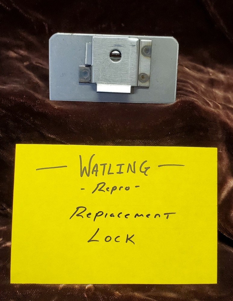 REPLACEMENT WATLING FRONT VENDOR LOCK FOR ANTIQUE SLOT MACHINE