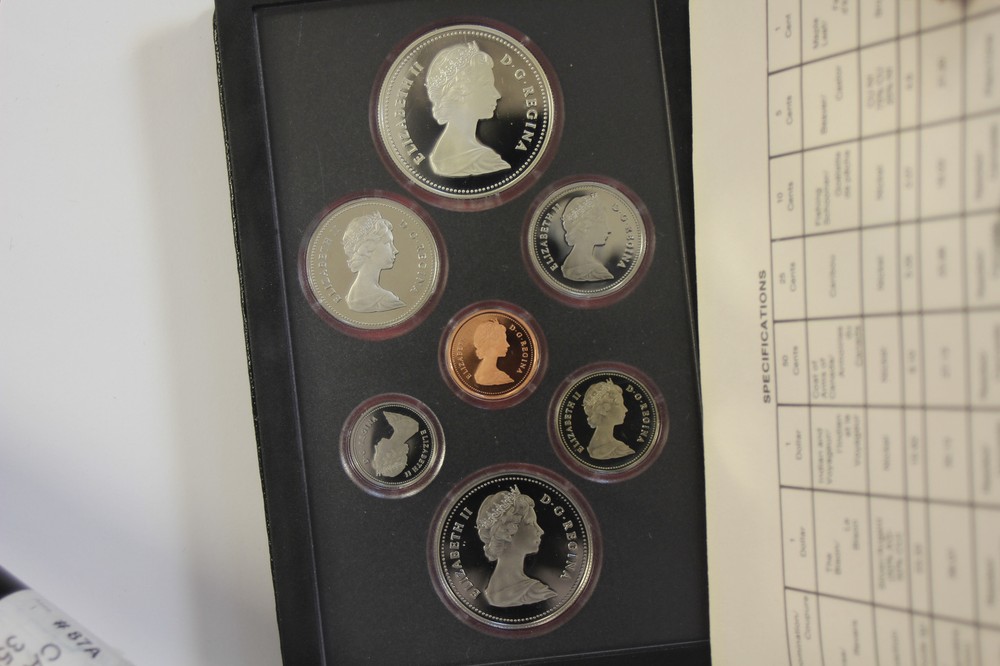 1982 Canada Double Dollar Set In The Original Package With COA (NUM5584)