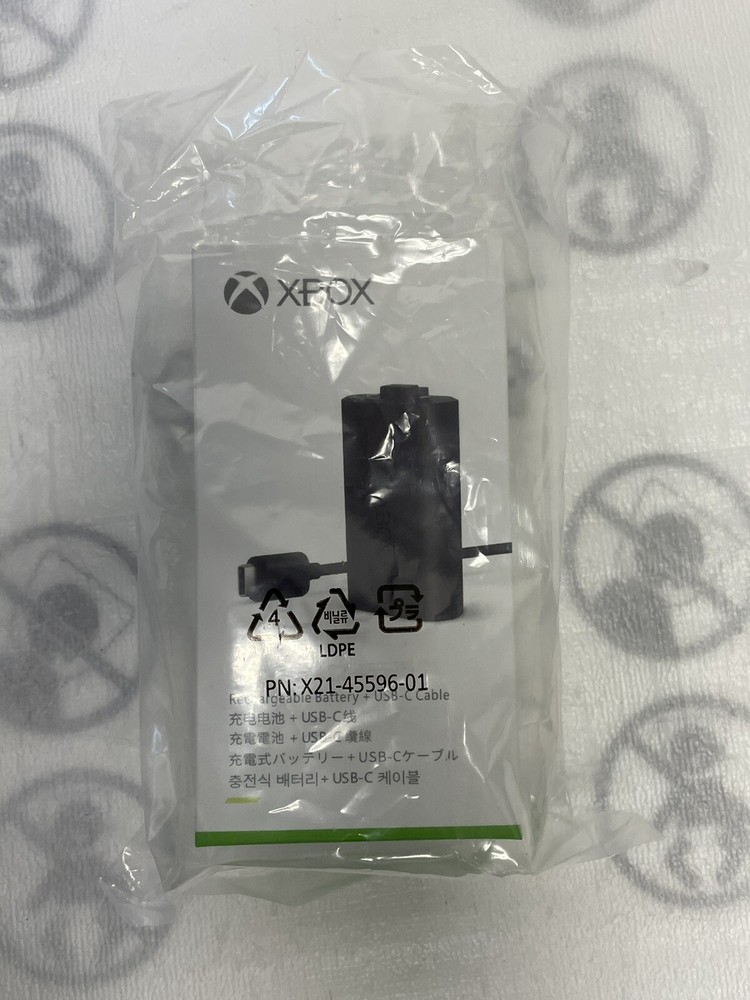Microsoft Xbox Rechargeable Battery + USB-C Cable