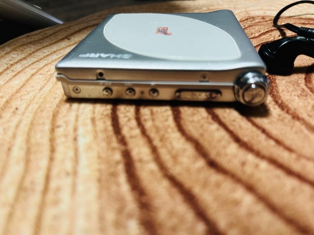 Sharp Md-Dp700-W Walkman Md Player