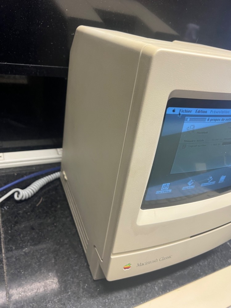 Macintosh Classic / keyboard mouse/ working!