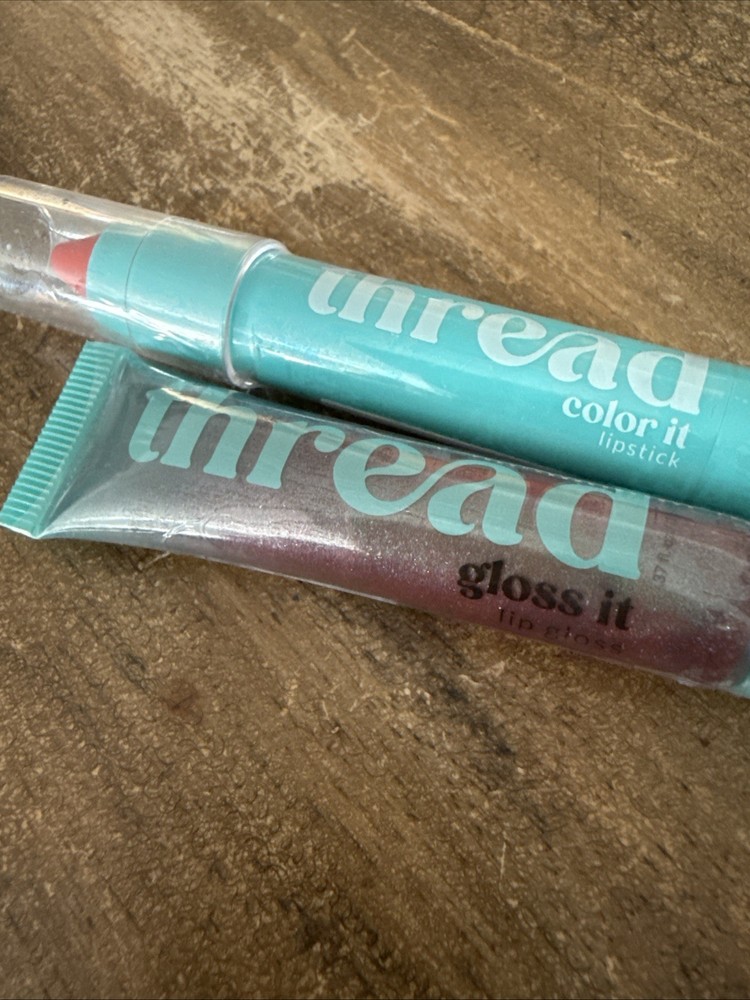 Thread Color it Lipstick Fiery Red & Thread Gloss it Chocolate Drop
