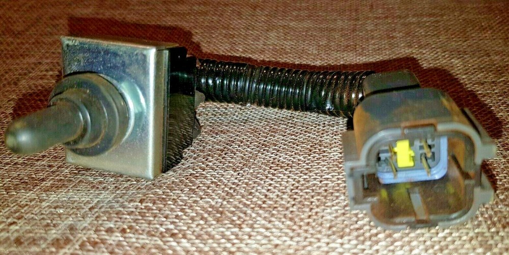 Hitachi Switch 4377351 Genuine New