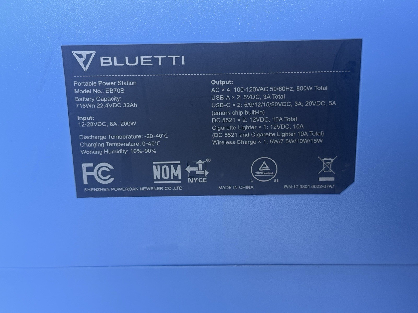 BLUETTI EB70S 800W 716Wh Portable Power Station for Outdoors + Car Cable