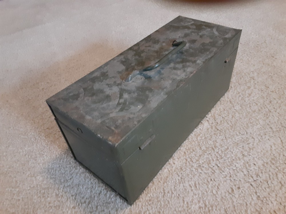 Vintage Eagle Lock Co. tackle or tool box BROKEN LOCK