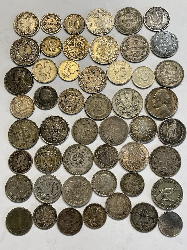 World Silver Coins - Lot 11
