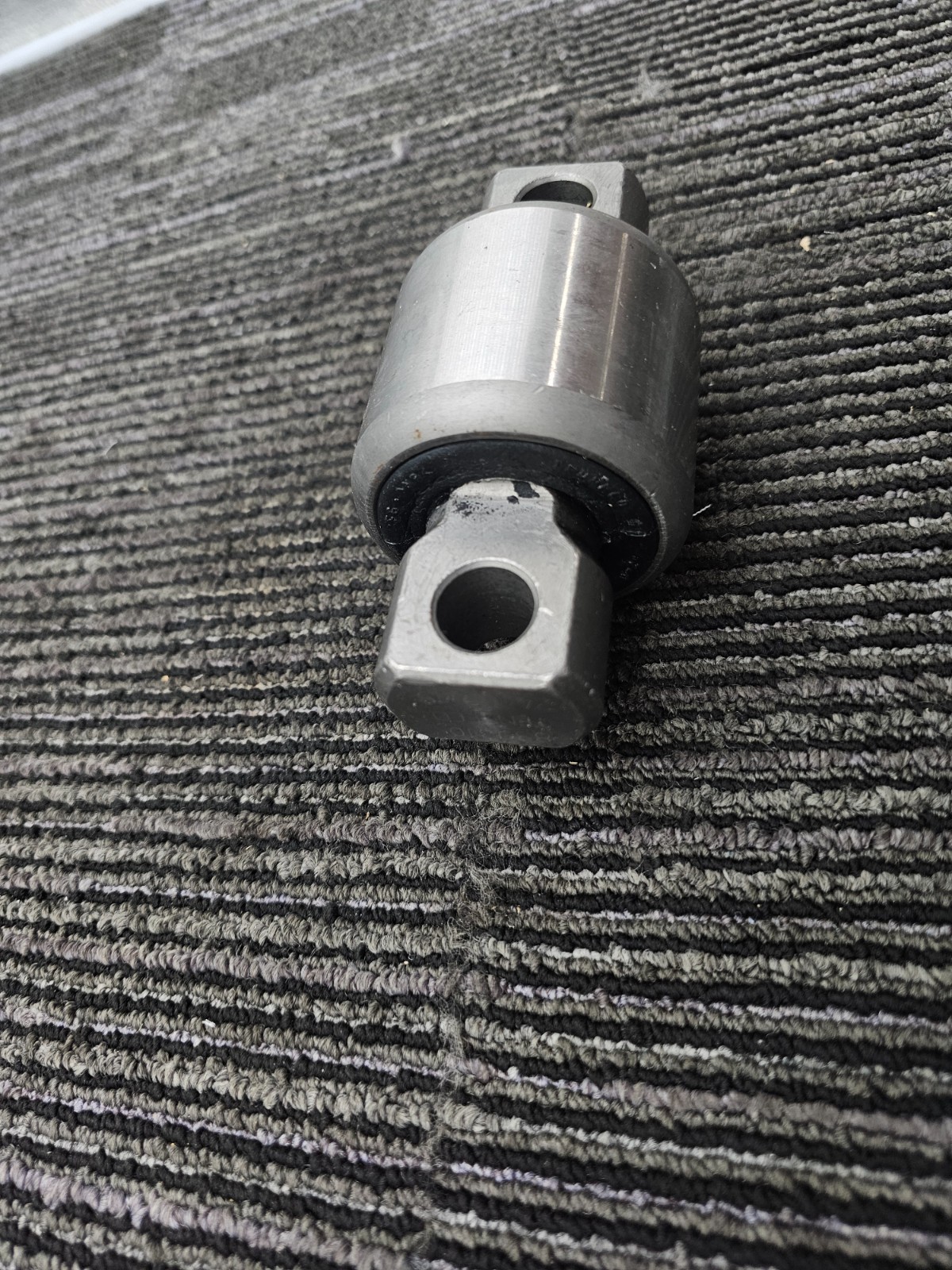 PACCAR 839310 Torque Rod Bushing fits Kenworth Peterbilt