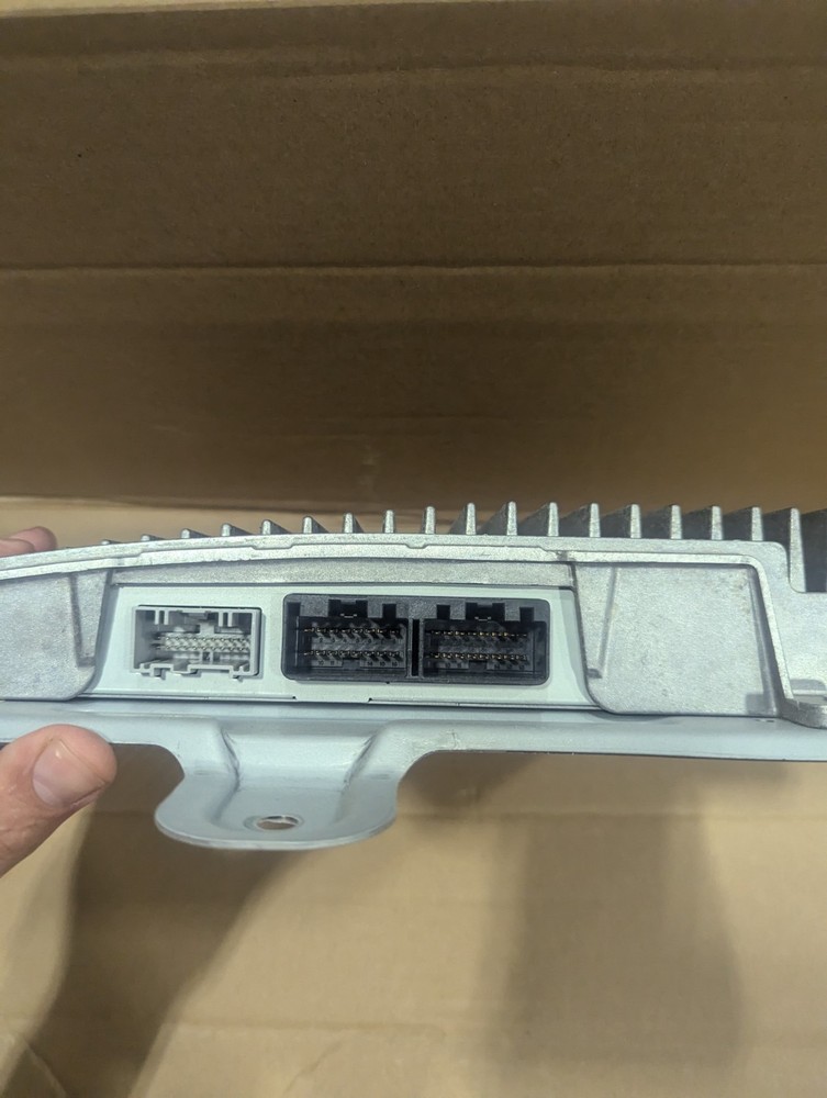 2011 Ford Explorer Sony Sound System Amp