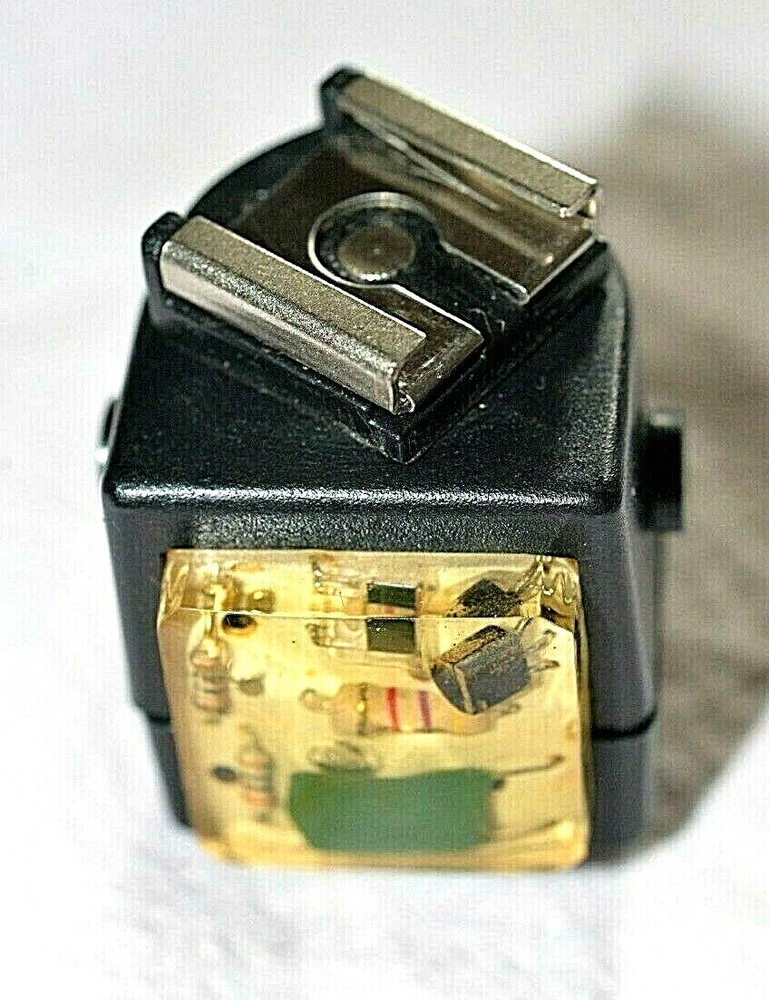 Flash Trigger, 3-Way Remote, Rotating Hot Shoe, Double PC, Tripod or Shoe Mount