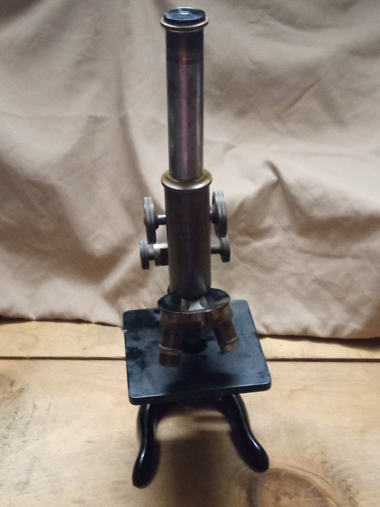 Ernst Leitz Wetzlar Antique Brass Microscope with Case+ACCESSORIES+over-stage