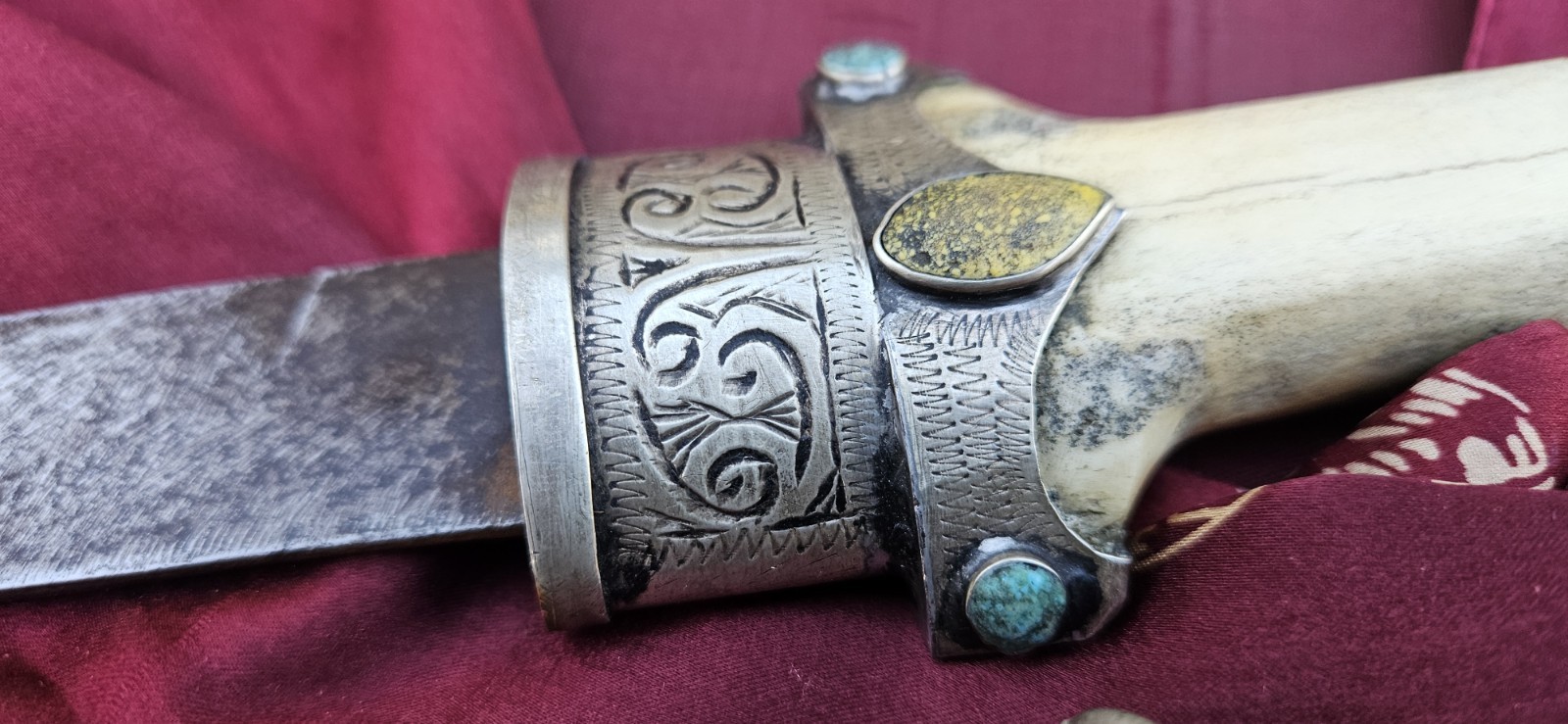 Moroccan Jambiya Dagger - Antique with Bone Hilt