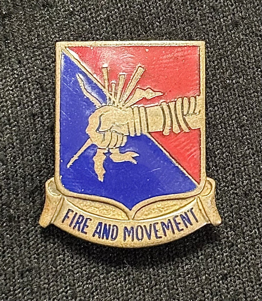 Original WWII Era 303rd Armor Tank Regiment DI DUI Pin Back Meyer