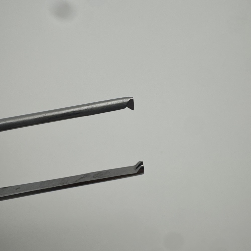 Jarit 130-170 Tissue Forceps, 1 x 2 Teeth, 8"