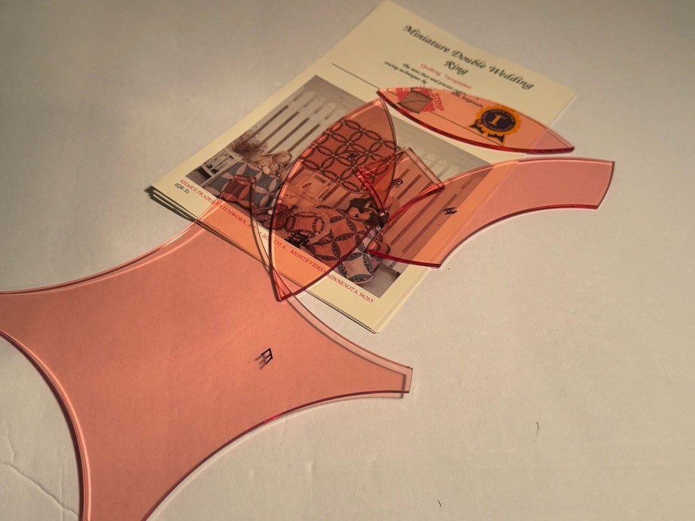 Shar's Prairie Patchwork MINI DOUBLE WEDDING RING Quilting Template instructions