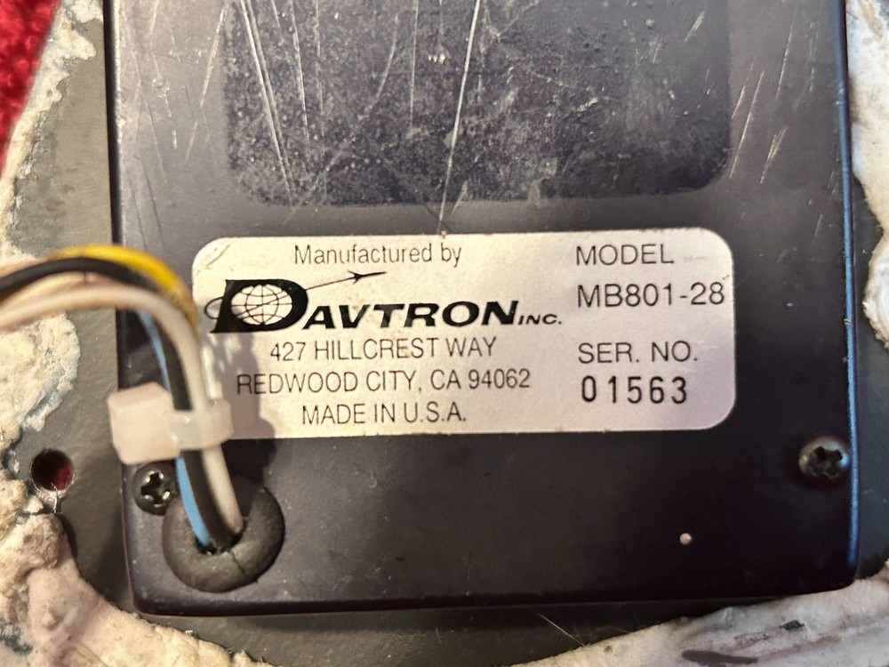 DAVTRON MB801-28 CHRONOMETER BEECHCRAFT