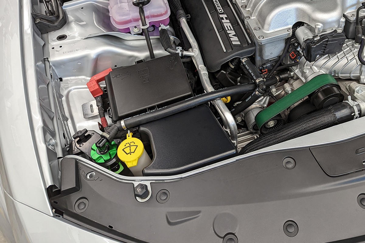 CCS Oil Catch Can Kit for Dodge Charger & Challenger 6.2L Hemi Hellcat, Redey...