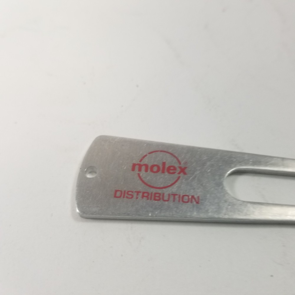 Molex Distribution Golf Divot Tool