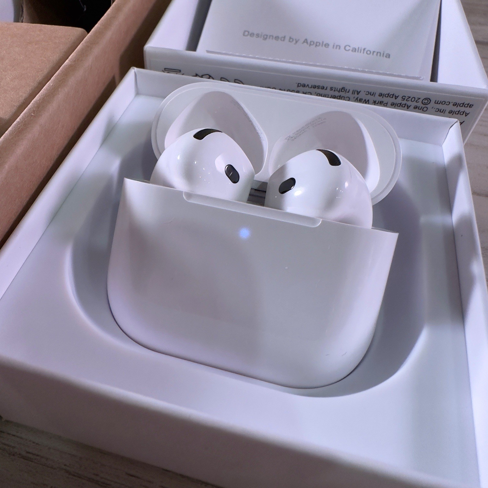 New Seal Apple EarBuds 4th Earphones w/ Wireless Charging Case refurbished USA