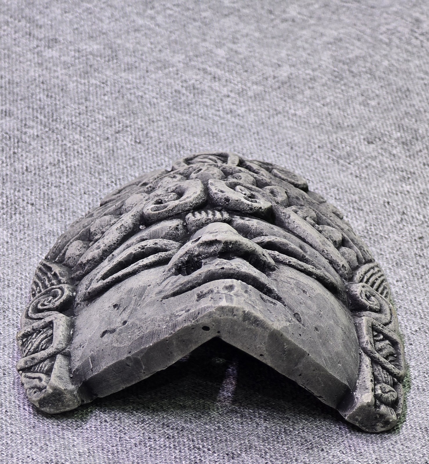 Vintage Aztec Mayan Style Mask Wall Plaque Cast Cement Tribal Face Decor