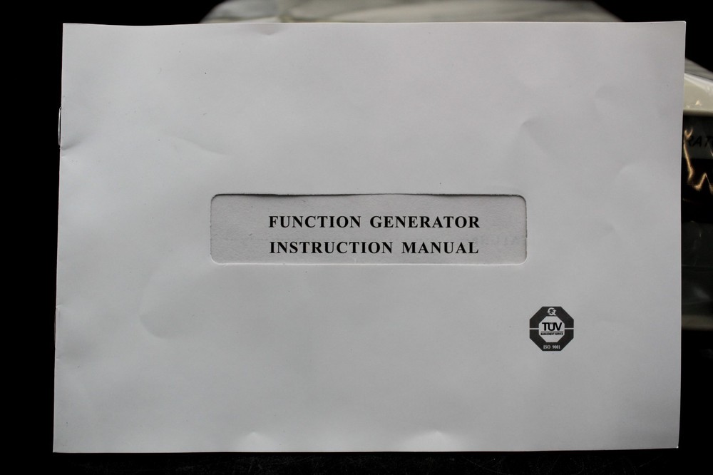 Sinometer 2MHz Function Generator, VC2002 with high stability and accuracy