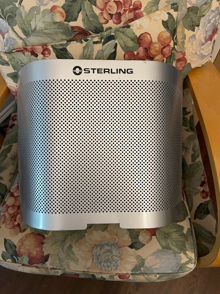 Sterling Audio VMS Vocal Microphone Shield Isolation