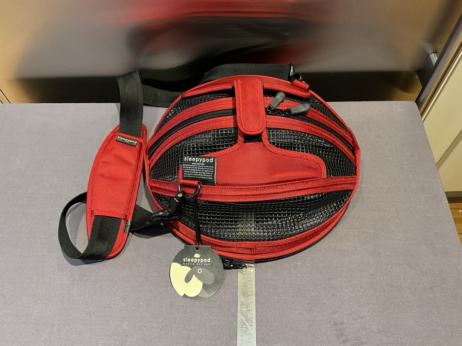 EXUC PARTS Sleepypod 13” Mobile Pet Bed Sz SM Small - Strawberry Red Lid & Strap