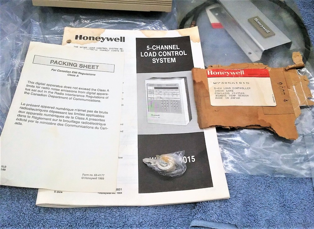 1 NOS Honeywell W7305A 1015 5-CH Load Controller Remote Temp Sensor