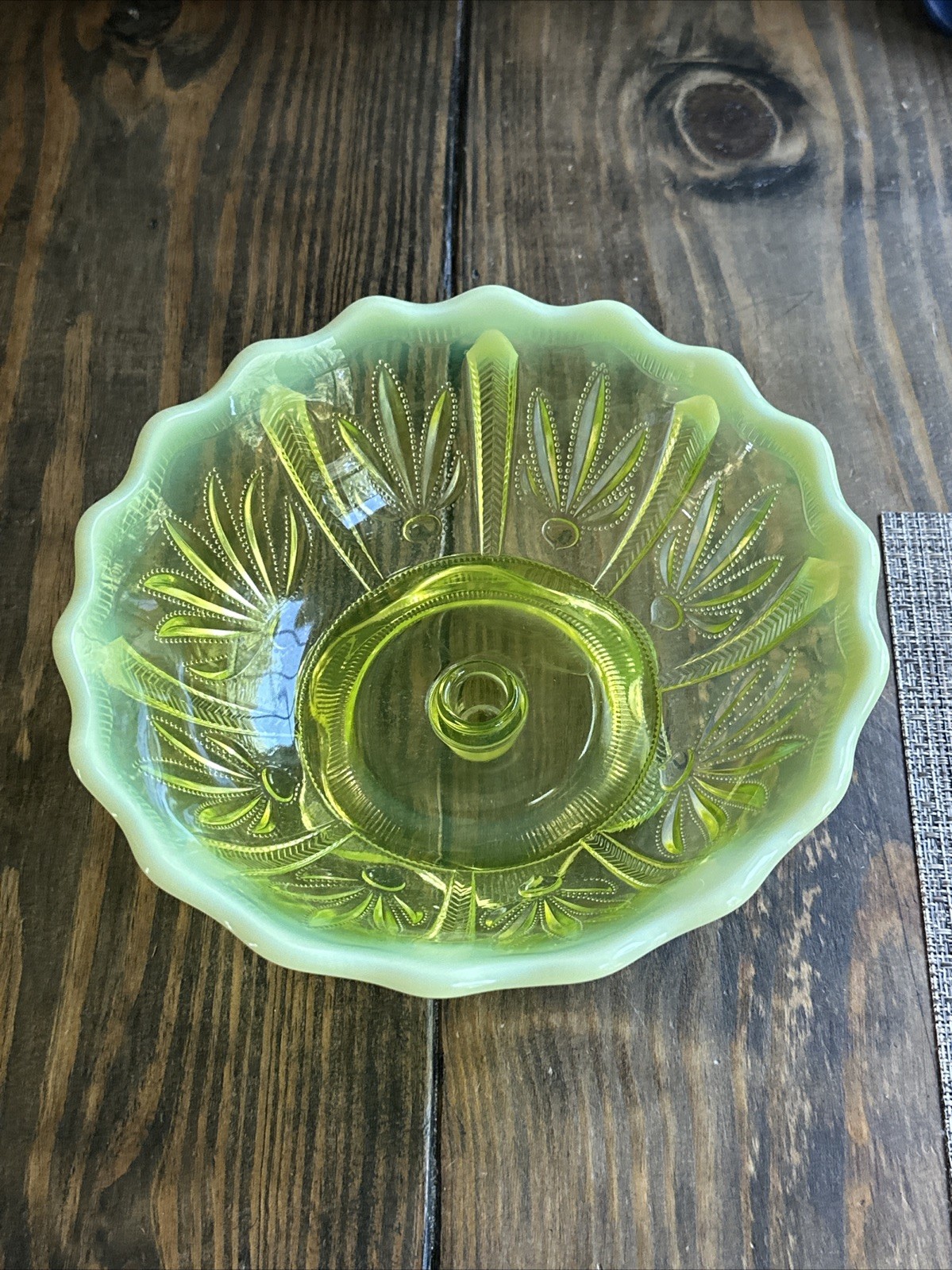 Fenton Topaz Opalescent Cactus Centerpiece Bowl Only Missing Horn Yellow Art