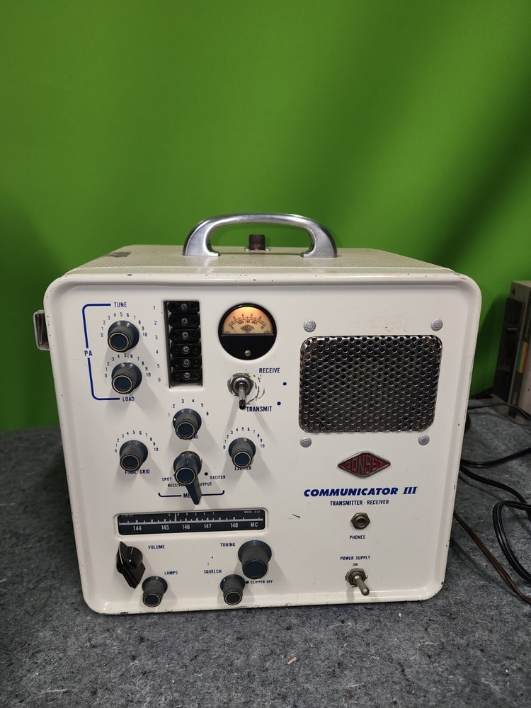 Gonset Communicator III Transmitter Receiver Ham Radio Vacuum Tube POWERS ON
