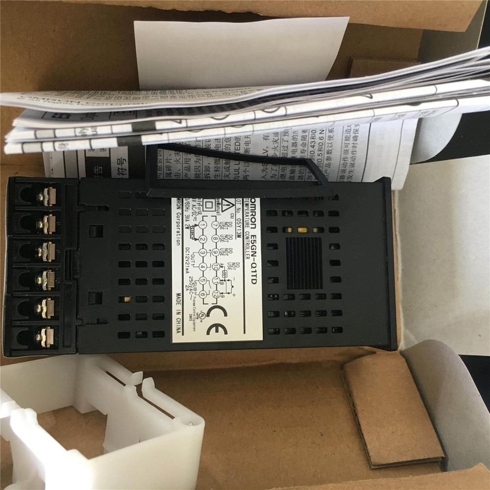 Omron E5GN-Q1TD Temperature Controller New One Free Shipping E5GNQ1TD